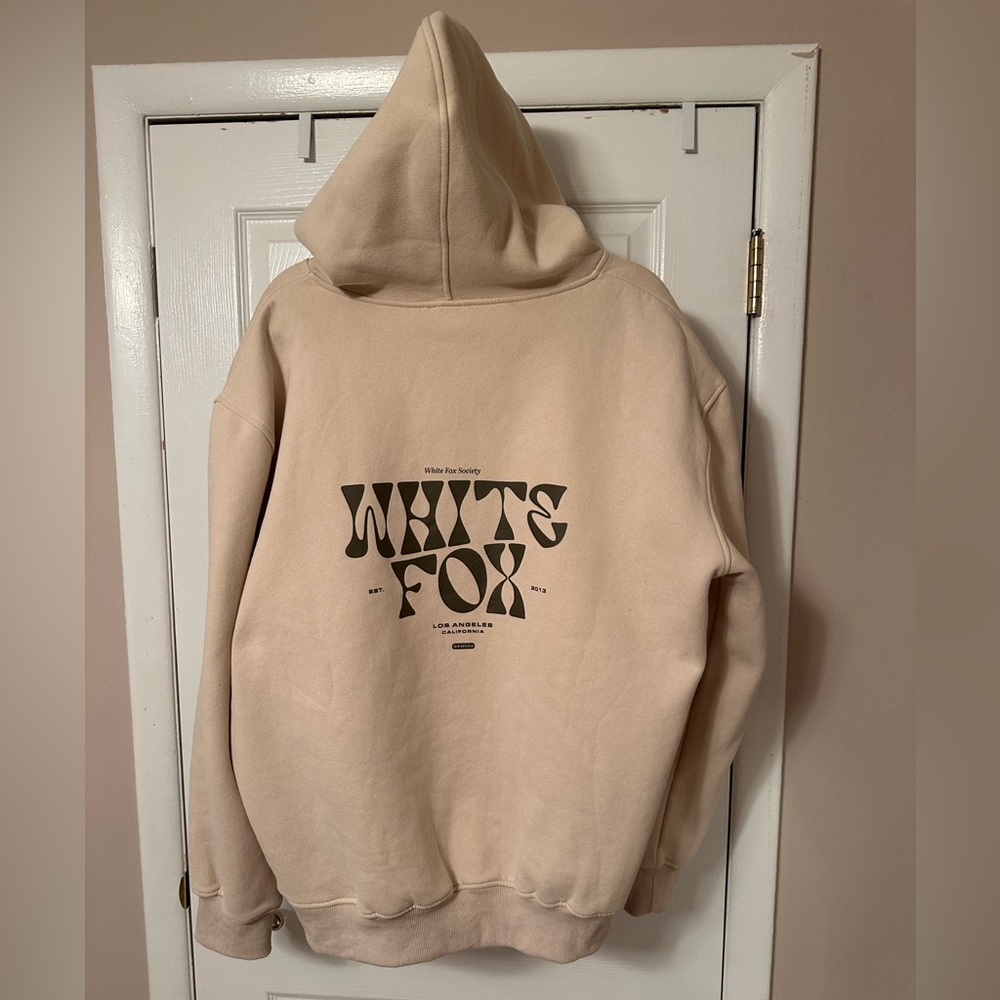 White fox boutique sweat set